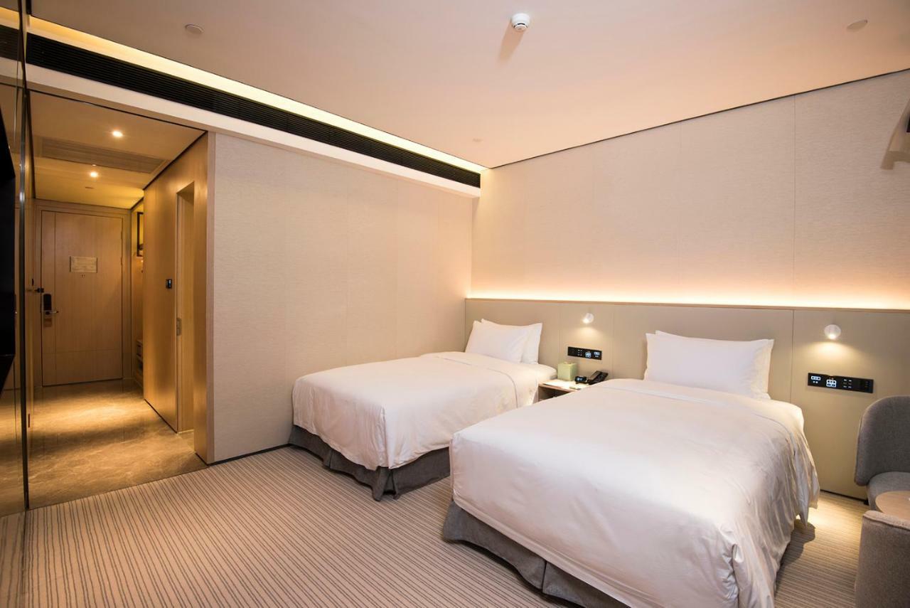 Virtuous World Hotel Foshan Buitenkant foto