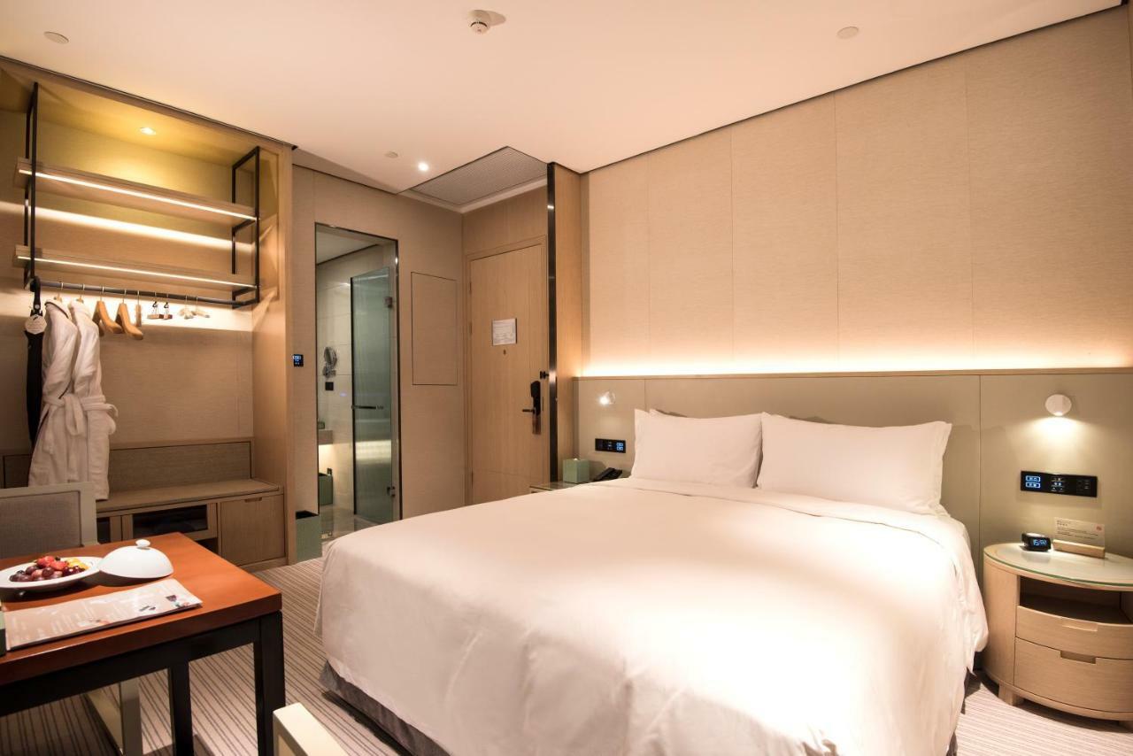 Virtuous World Hotel Foshan Buitenkant foto