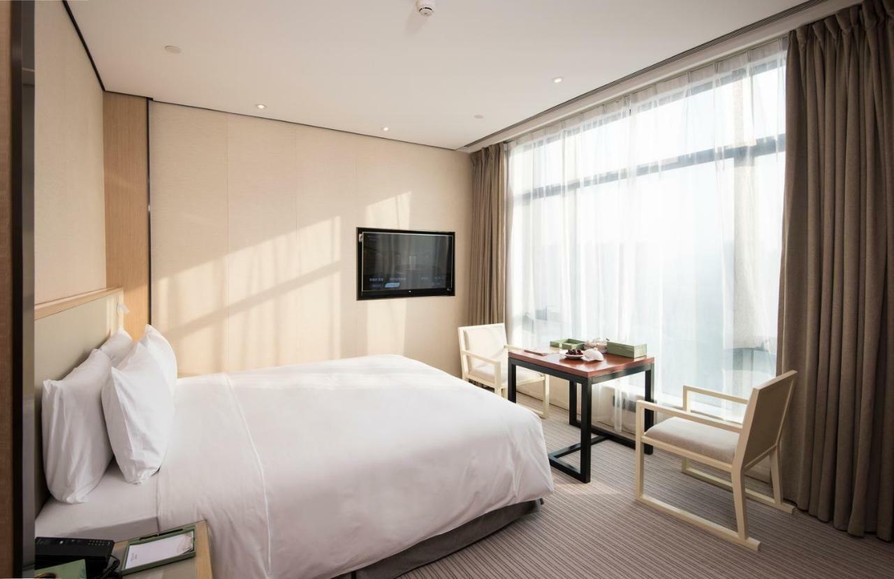 Virtuous World Hotel Foshan Buitenkant foto