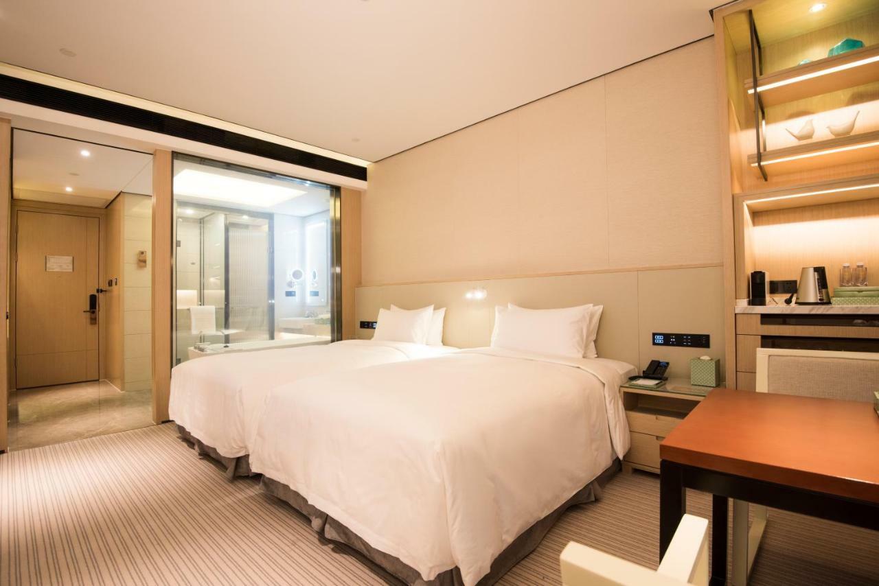 Virtuous World Hotel Foshan Buitenkant foto