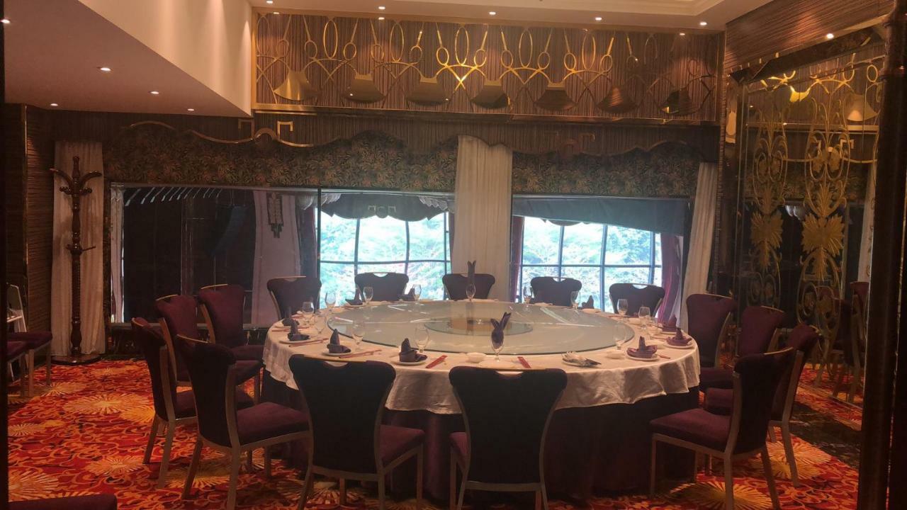 Virtuous World Hotel Foshan Buitenkant foto